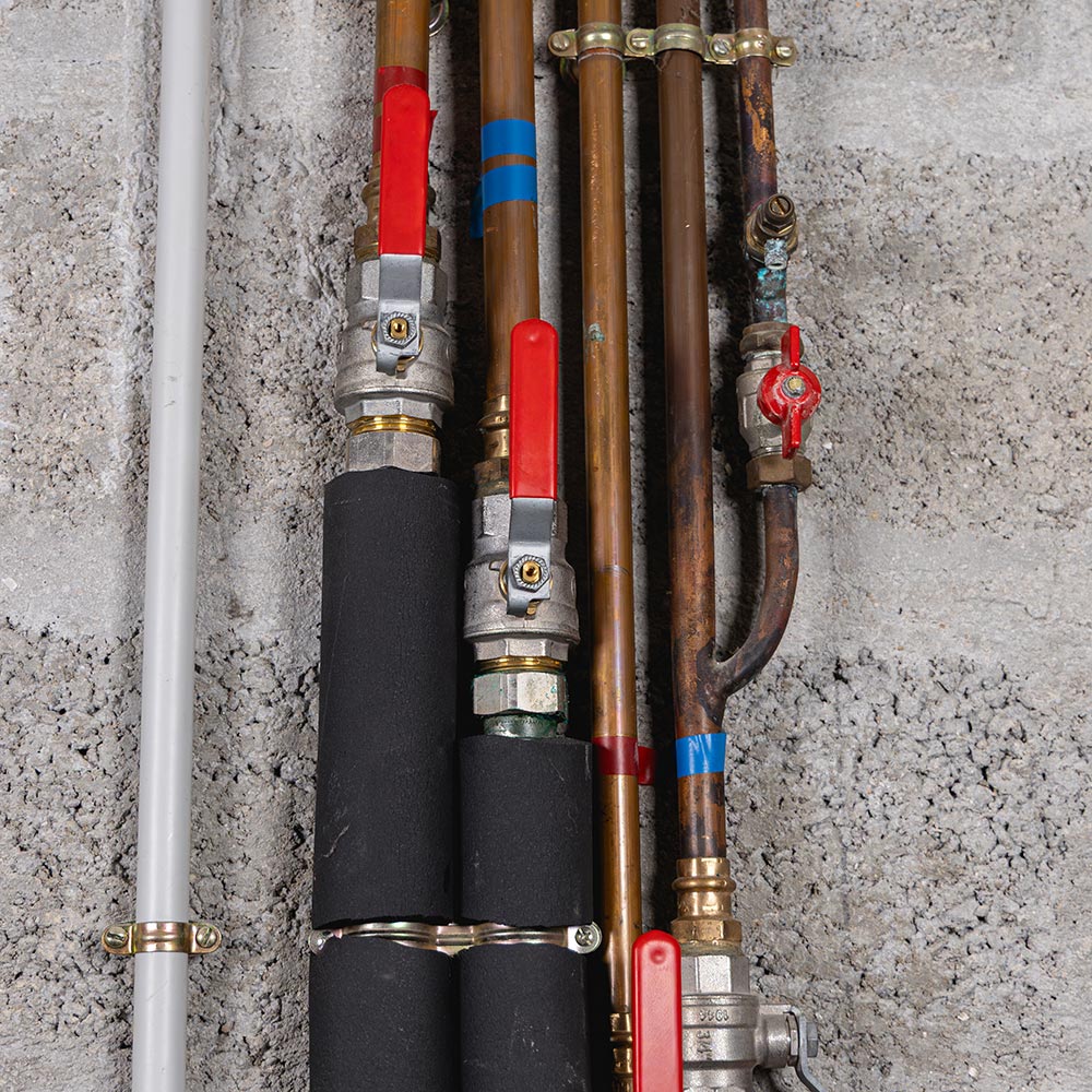 Tuyauterie en cuivre après réparation par le plombier